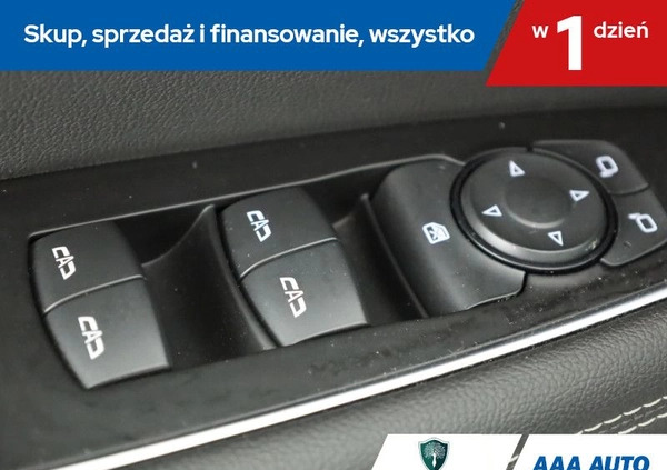 Opel Insignia cena 68000 przebieg: 93948, rok produkcji 2017 z Więcbork małe 232